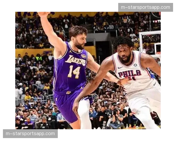 湖人末节逆转七十六人终结对手五连胜 里夫斯替补砍三十五分